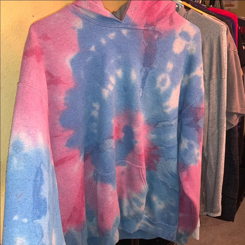 Tie dye zumiez hoodie